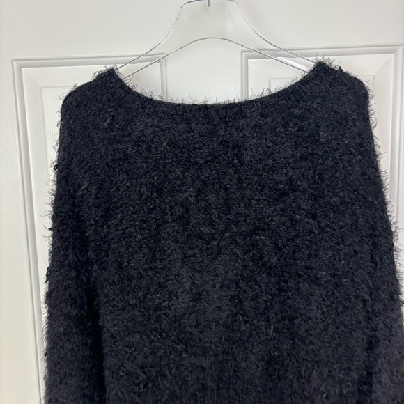 Altar’d State Black V-Neck Sweater Size Large - Picture 5 of 10